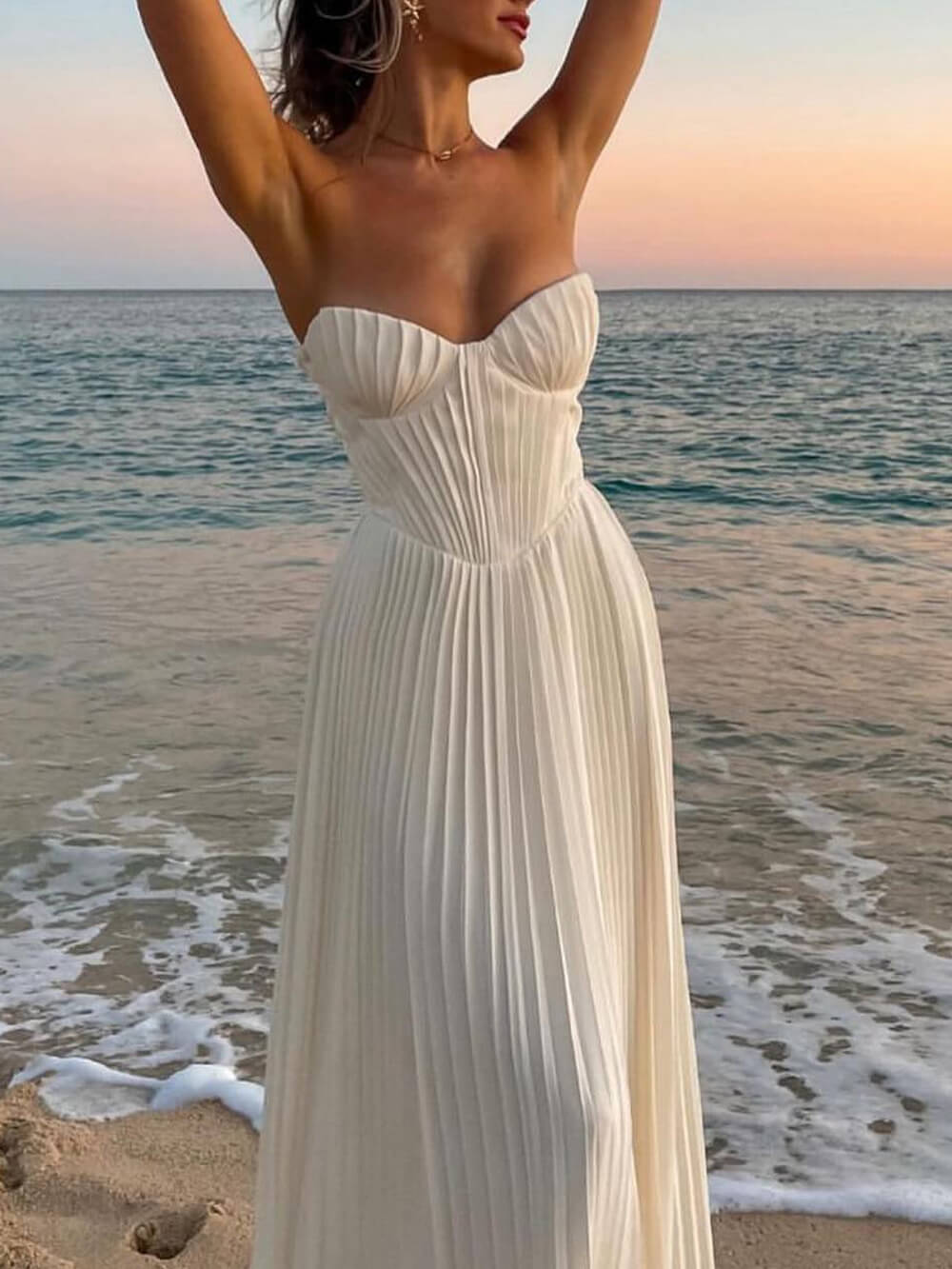 Robe longue élégante sans bretelles à plissé