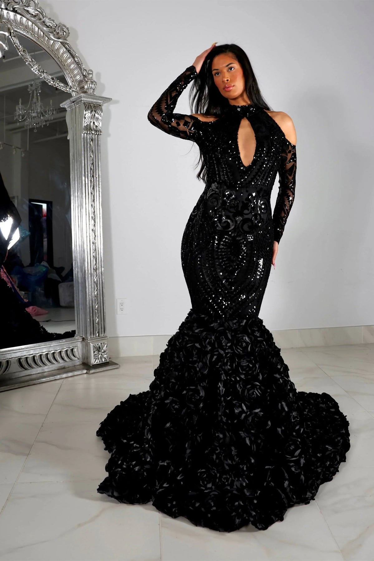 Beautiful Black Lace Long Sleeves Mermaid Prom Dress