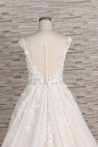 Beautiful Long A-line Tulle Lace Appliques Backless Wedding Dress