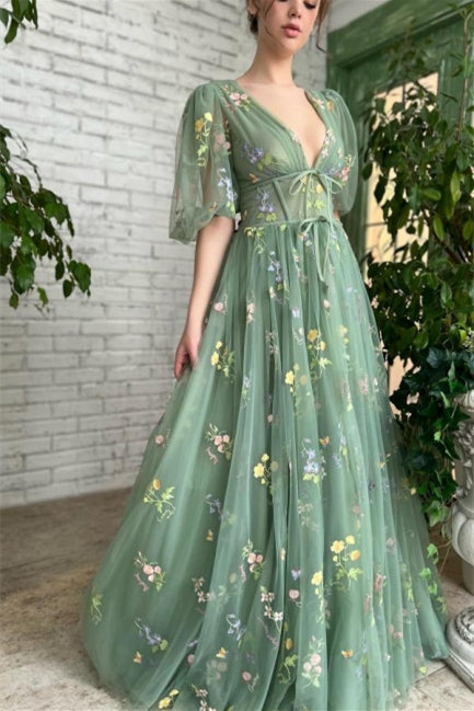 Beautiful Long Green V-neck A-line Appliques Prom Dress