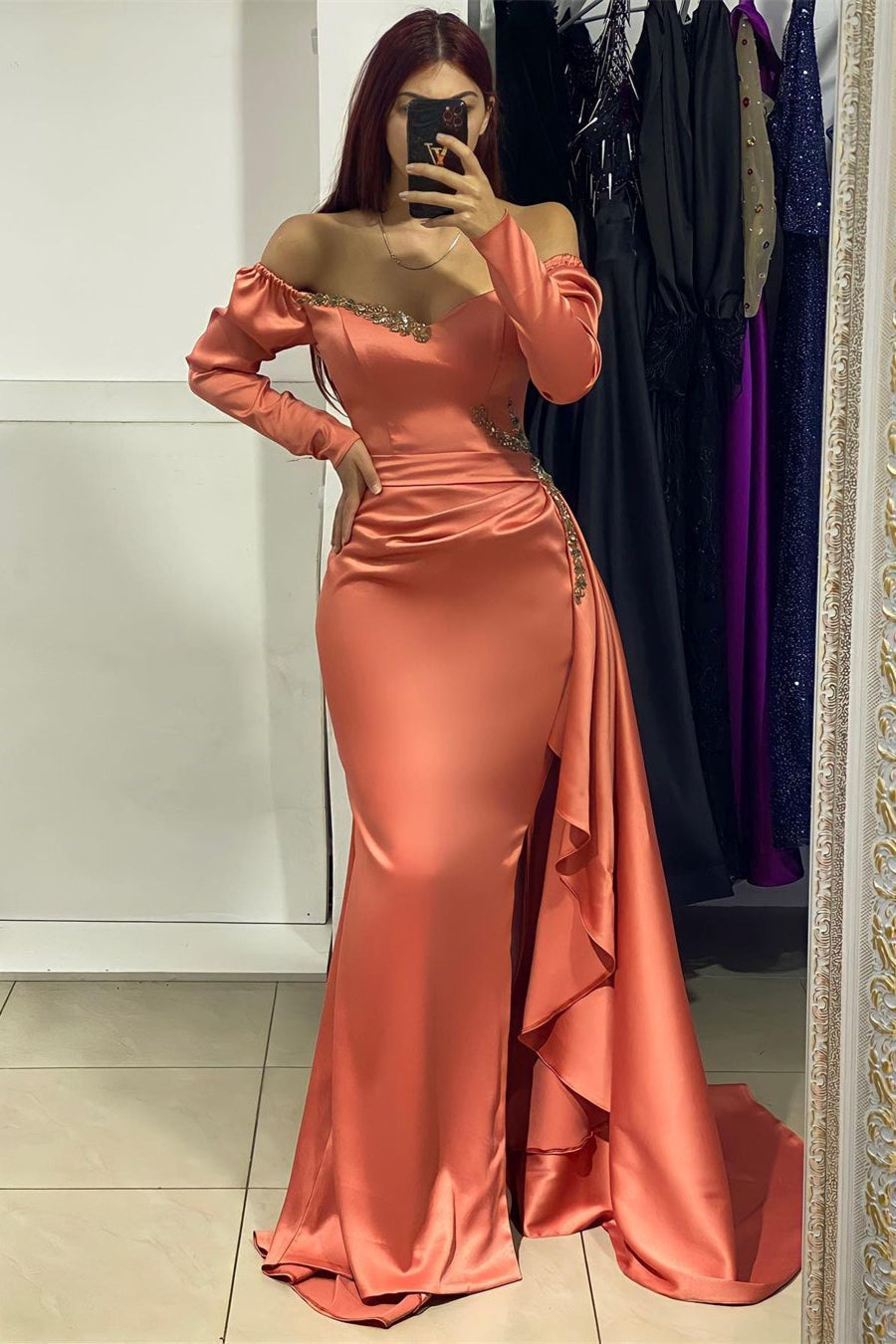 Beautiful Long Satin V-neck Long Sleeves Prom Dress With Rhinestone