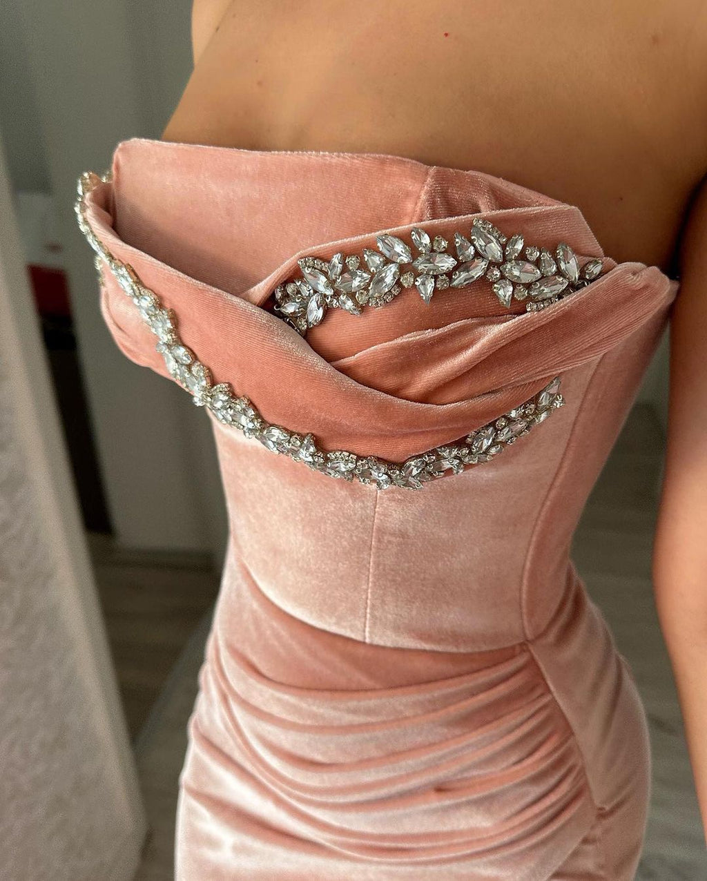Beautiful Mermaid Sexy Sleeveless Crystal Prom Dress With Slit
