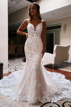 Beautiful Spaghetti Straps V-neck Blackless Lace Mermaid Wedding Dresses