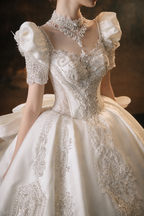 Abito da sposa sontuoso con schiena a fiocco – Abito nuziale vintage in pizzo reale