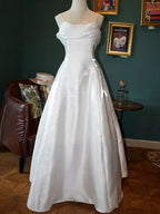Vestido de Festa Elegante Branco em Cetim com Alças Finas Estilo Fada Corte em A Vestido de Princesa Vestido de Noite Y7556