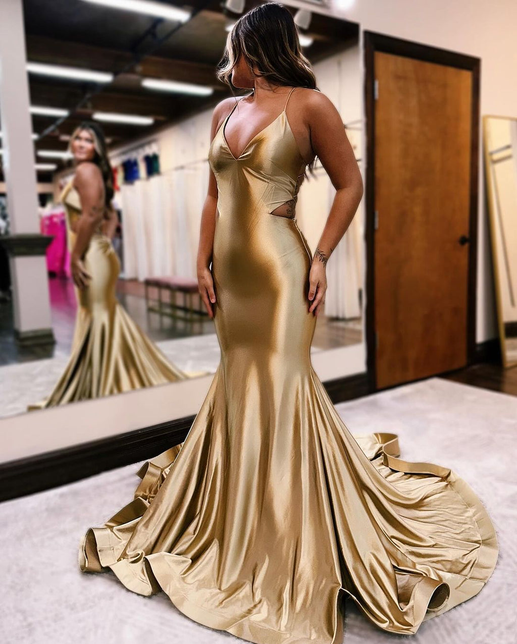 Vestidos Elegantes Longos de Sereia com Decote em V e Costas Descobertas para Baile Formal