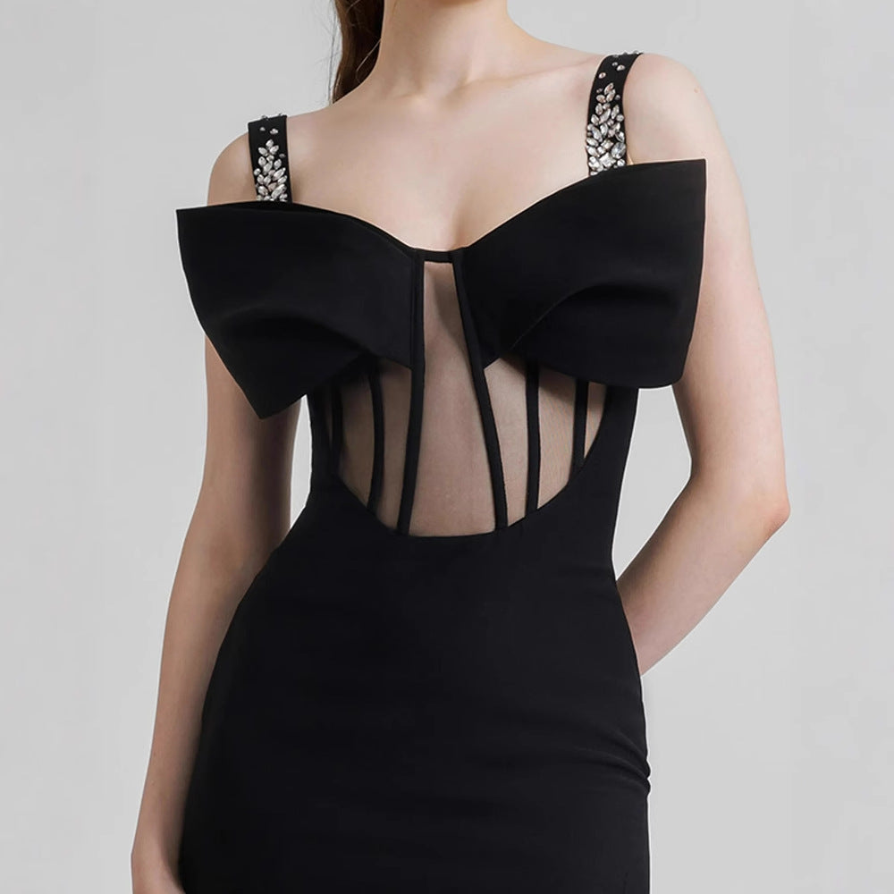 Vestido de baile elegante com alça de diamantes e racha