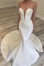 Elegant V Neck Sleeveless Lace Applique Boho Wedding Dress