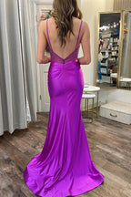 Abito lungo da sera sirena in raso viola con spacco, modello Sweetheart