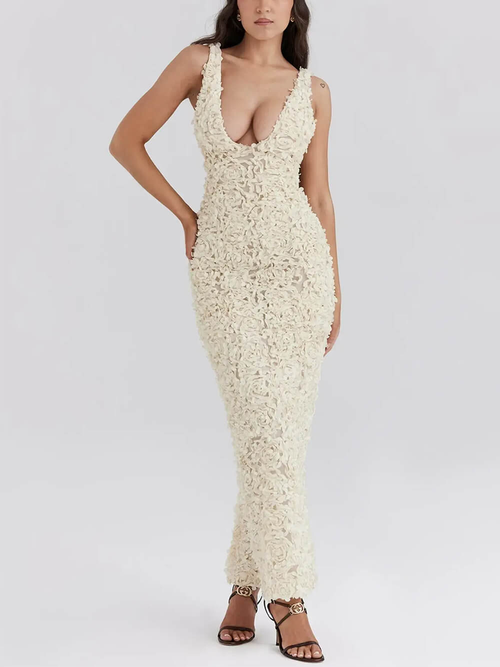 Vestido Maxi Lápis com Fenda e Aplicação Floral Rosa de Festa