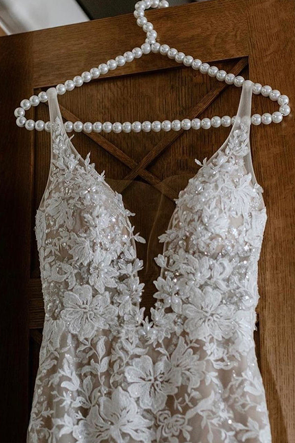 Modern Spaghetti Straps Jewel Mermaid Wedding Dress With Lace V Neck