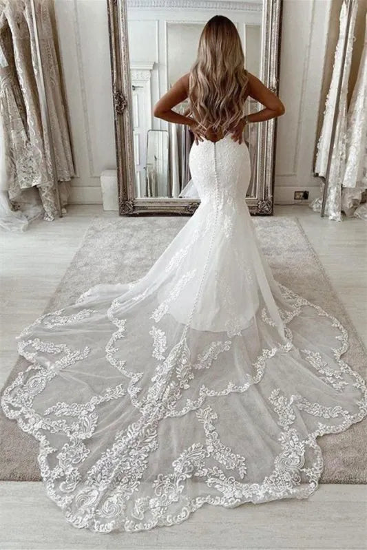 Long Mermaid Sleeveless Wedding Dress With Lace Appliques