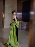 Vestido longo de cetim preto, sem alças, para baile, com laço Y8594