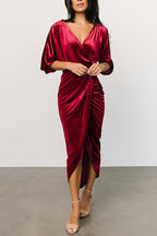 Vestido de noite sexy com saia irregular e decote em V