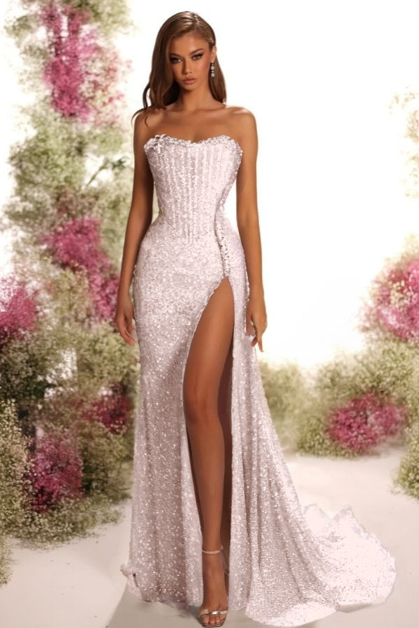 Vestido de baile sem alças sem mangas com lantejoulas plissadas e corte comprido
