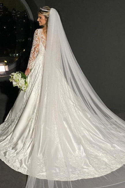 Charming A-Line Lace Sweetheart Long Sleeve White Wedding Dress With Appliques