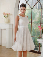 Charming A-Line Tulle Polyester Scoop Sleeveless Off White Prom Dresses With Sequined