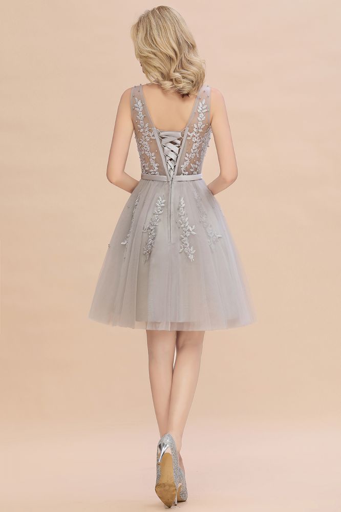 Charming V-Neck Tulle Lace Appliques Short Homecoming Dress Aline Backless Party Dress
