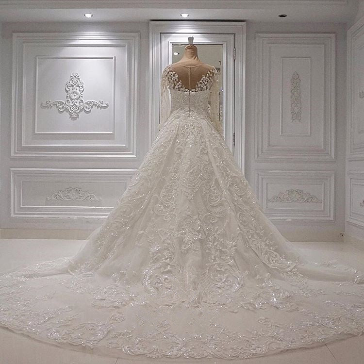Chic Ivory Long A-line Jewel Tulle Appliques Lace Wedding Dresses