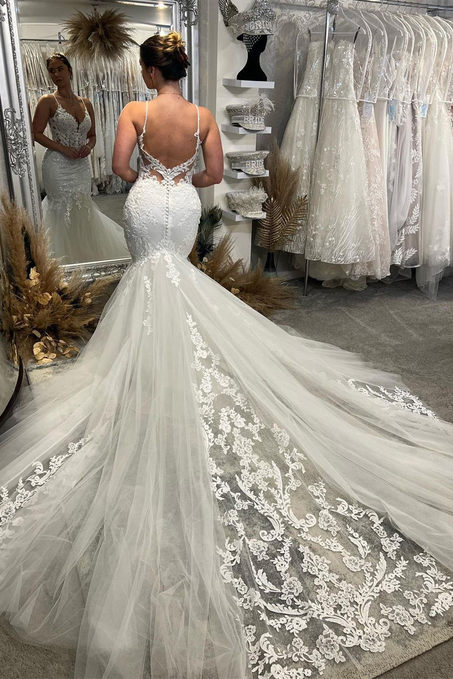 Chic Floor Length V-Neck Spaghetti Straps Sleeveless Mermaid Wedding Dress with Chapel Train