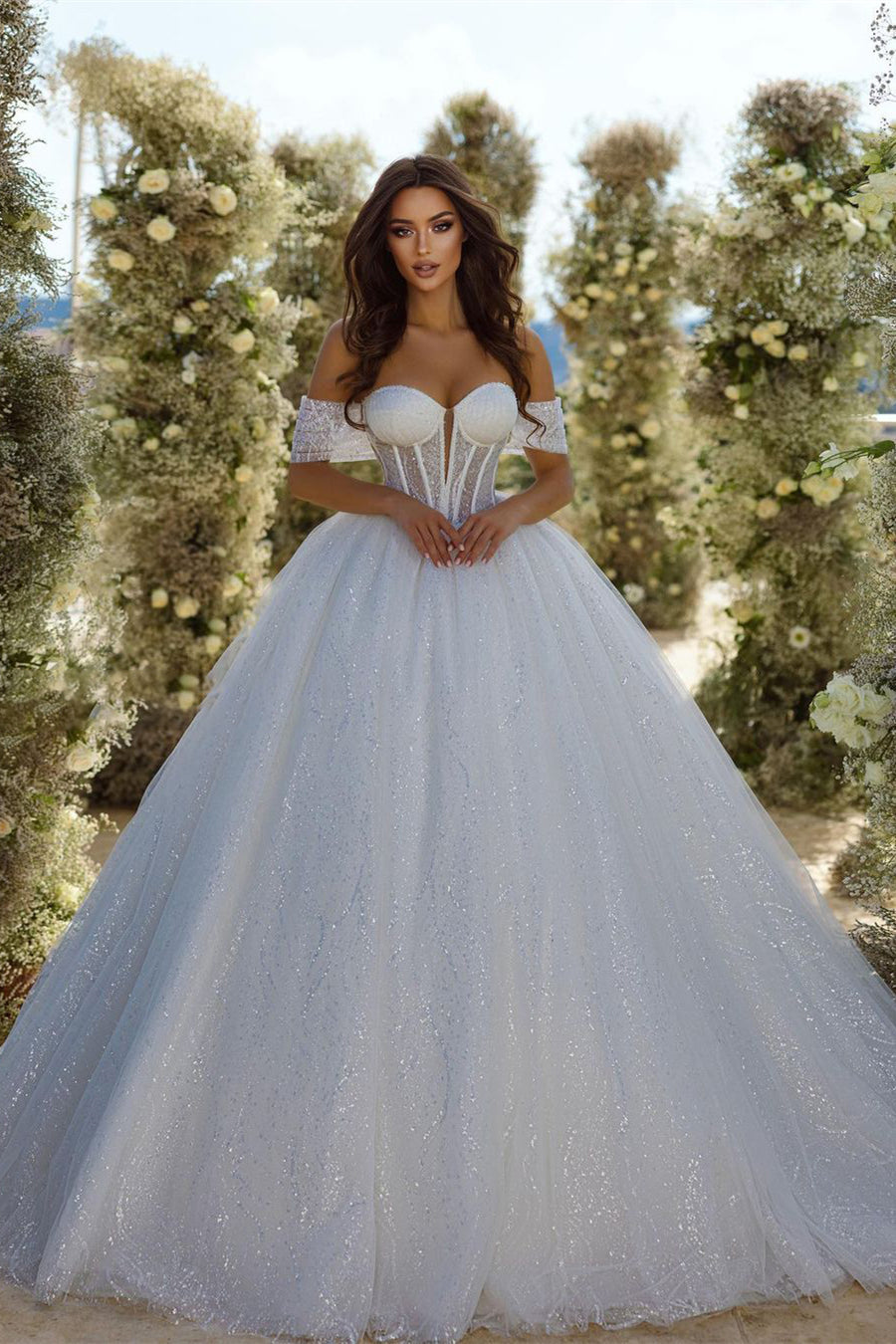 Chic Sweetheart A-line Sleeveless Glitter Tulle Wedding Dress With Train