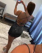Vestido de Retorno a Casa com Decote Redondo e Lantejoulas