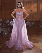 Vestido de fiesta largo de sirena con escote en forma de corazón y tirantes finos de tul y encaje