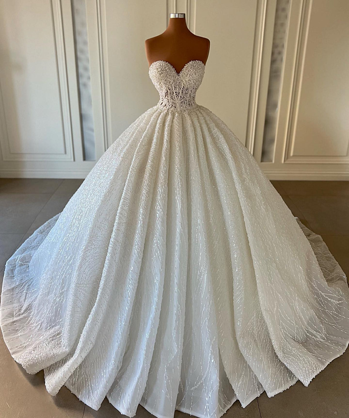Bmbridal Sweetheart Ball Gown Wedding Dress With Lace Pearls
