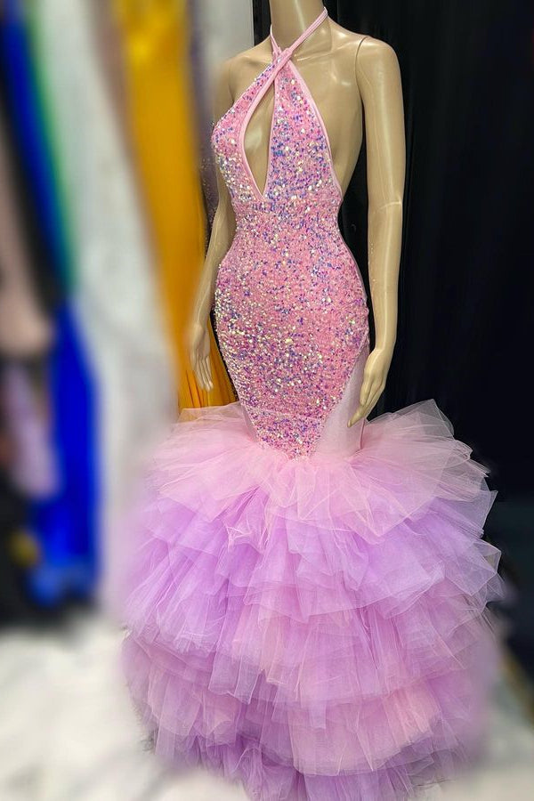 Abito da sera senza maniche a sirena con balze di tulle e paillettes, con collo a halter
