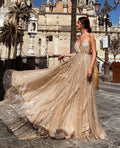 Vestido de baile comprido com decote em V