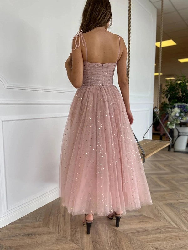 Vestido Curto de Baile com Alças em Tule Rosa Pálido com Lantejoulas
