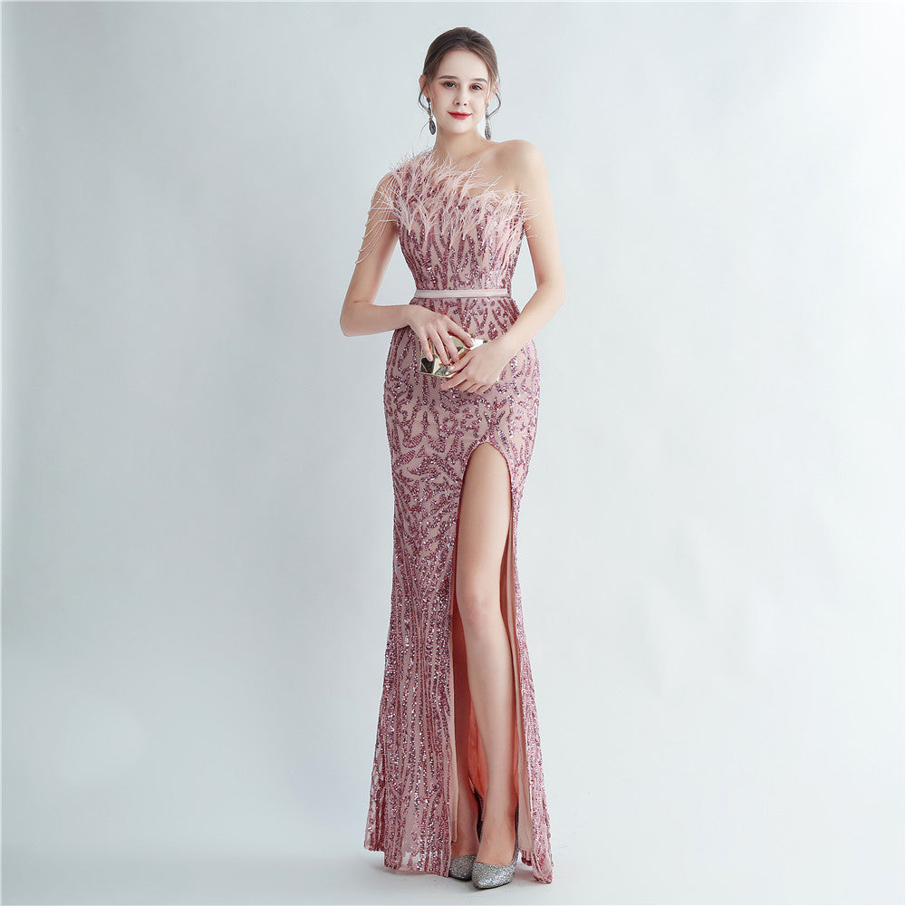 Vestido de noite com contas artesanais de cabelo de avestruz da indústria pesada com fenda lateral