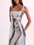 Maxikleid mit Pailletten und Cut-Out 