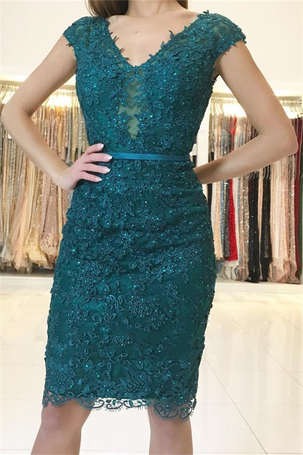 Dark Green Short Mermaid V-neck Lace Homecoming Dress