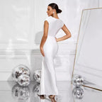 Vestido de baile irregular com franzido vazado