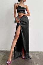 Robe de soirée asymétrique à col oblique avec franges solides pour une fête sensuelle