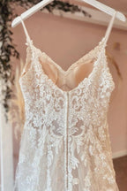 Sweetheart Tulle A Line Wedding Dress With Spaghetti Straps And Applique Lace