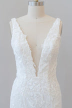 Robes de mariée élégantes sirène en tulle avec appliques et décolleté en V profond