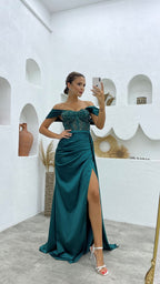 Robe de bal longue au sol de luxe, satin sirène, sans manches, décolletée épaules dénudées, avec fente