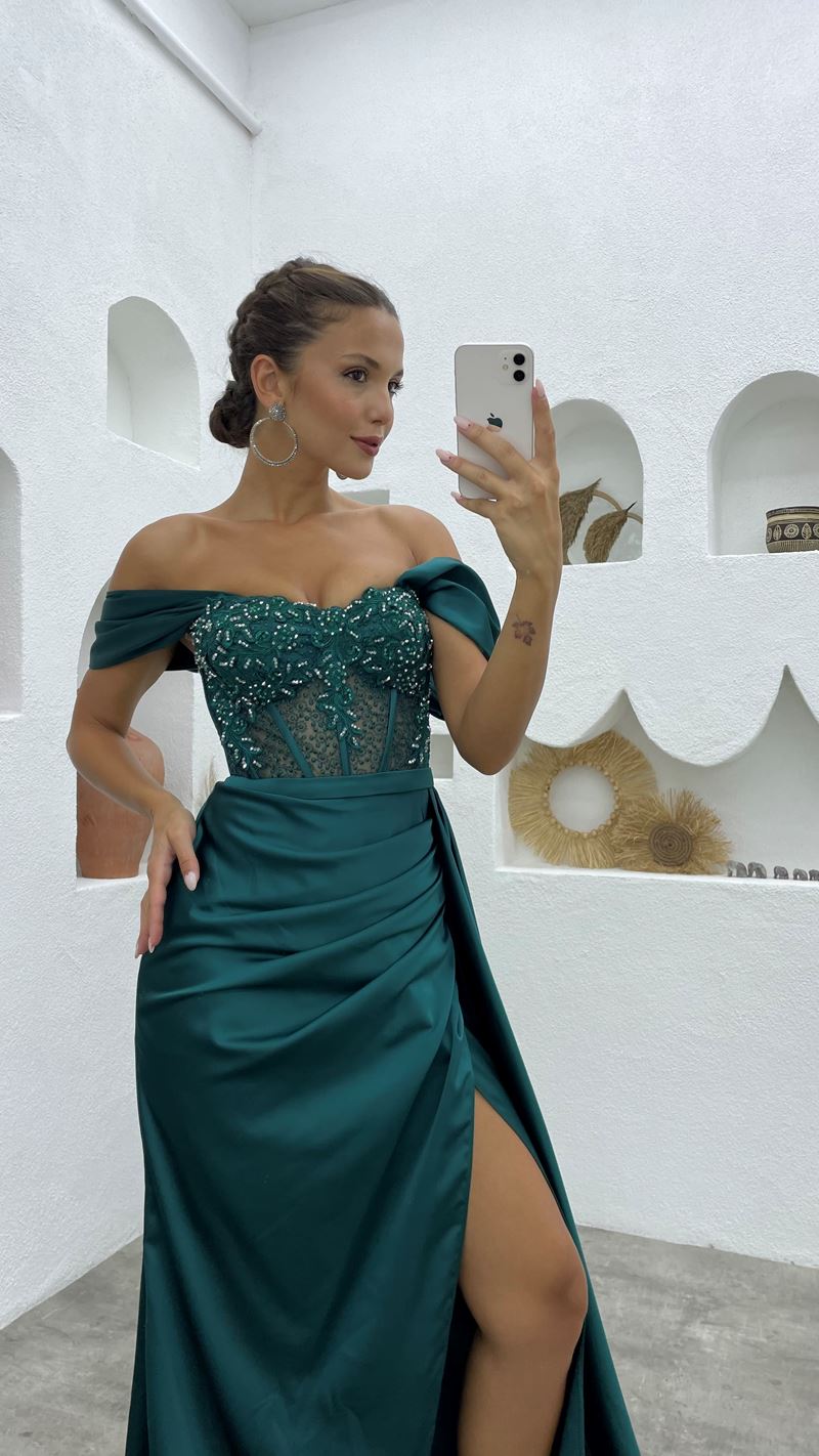 Robe de bal longue au sol de luxe, satin sirène, sans manches, décolletée épaules dénudées, avec fente