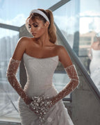 Vestido de Noiva Luxuoso, Comprimento ao Chão, Sem Alças, Sem Mangas, com Lantejoulas e Folhos