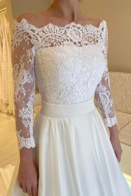 Abito da sposa bianco in raso con pizzo a linea ad A, maniche lunghe e applicazioni
