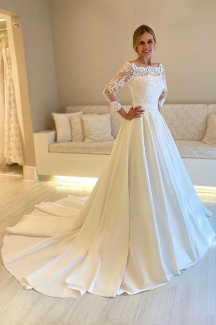 Abito da sposa bianco in raso con pizzo a linea ad A, maniche lunghe e applicazioni