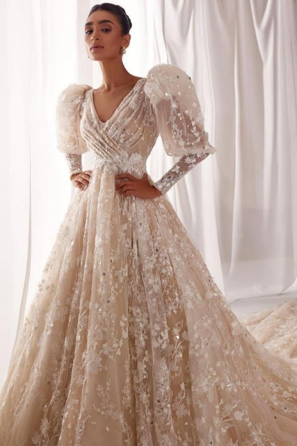Designer A-Linie Tüll Spitze V-Ausschnitt Langarm Brautkleid mit Applikationen Rüschen