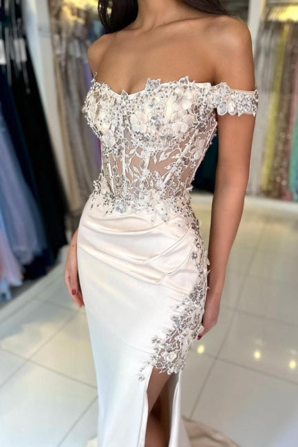 Robe de bal sans manches à col bardot en dentelle avec fente avant, création d'un styliste