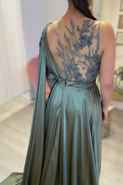 Robes de soirée longues en dentelle à coupe évasée avec fente et manches longues
