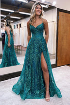 Robe de bal longue ligne A à fines bretelles en dentelle sans manches avec fente