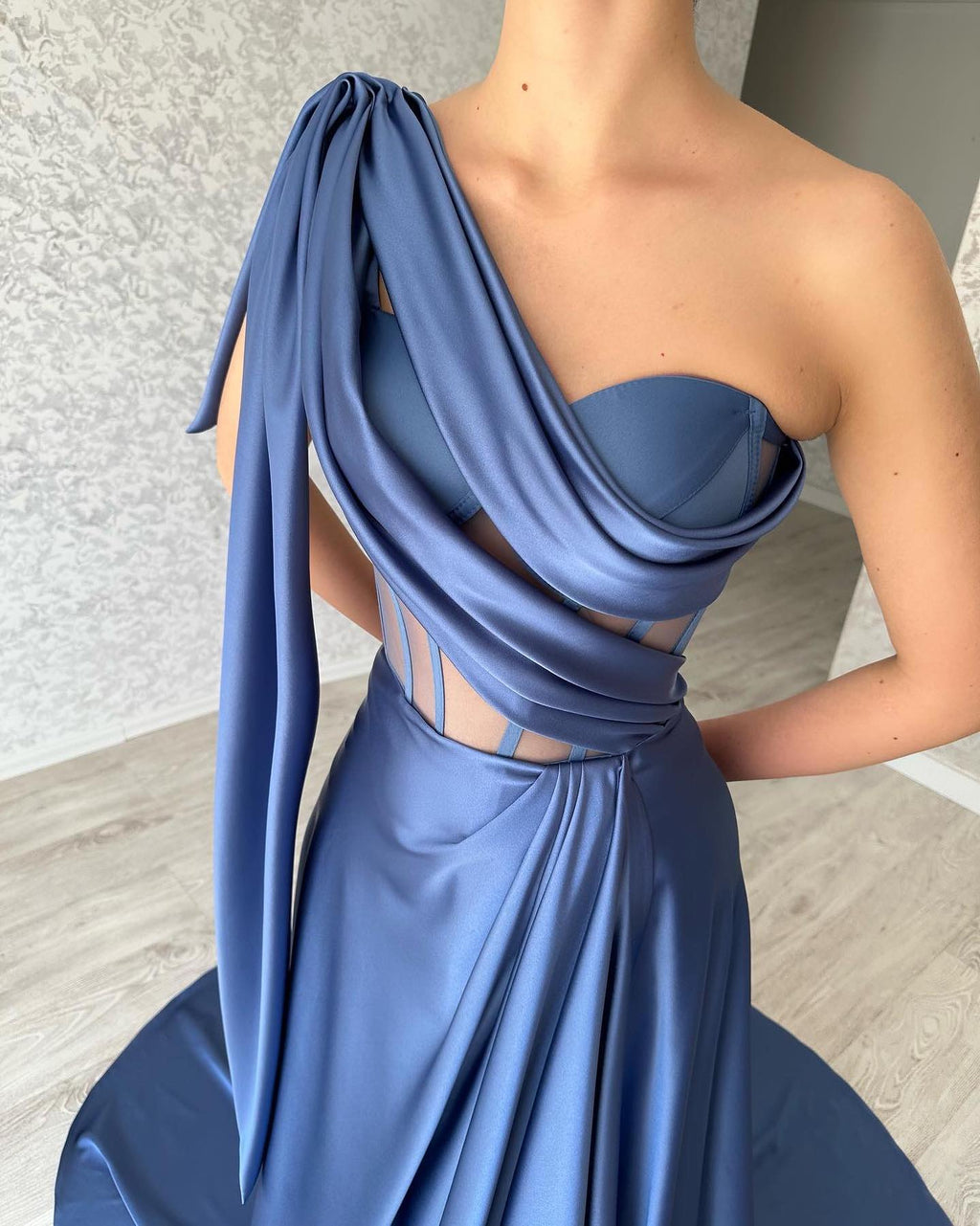 Vestido de Baile Comprido Azul, Corte em A, com Um Ombro Só e Sem Mangas