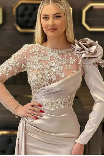 Abiti da sera lunghi in pizzo a sirena color champagne con maniche lunghe di stilista