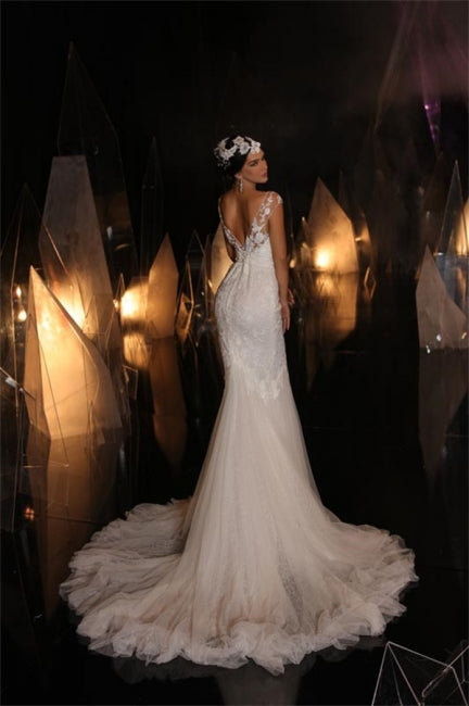 Abiti da sposa senza maniche con scollo a V lungo, applicazioni di pizzo a sirena di stilista